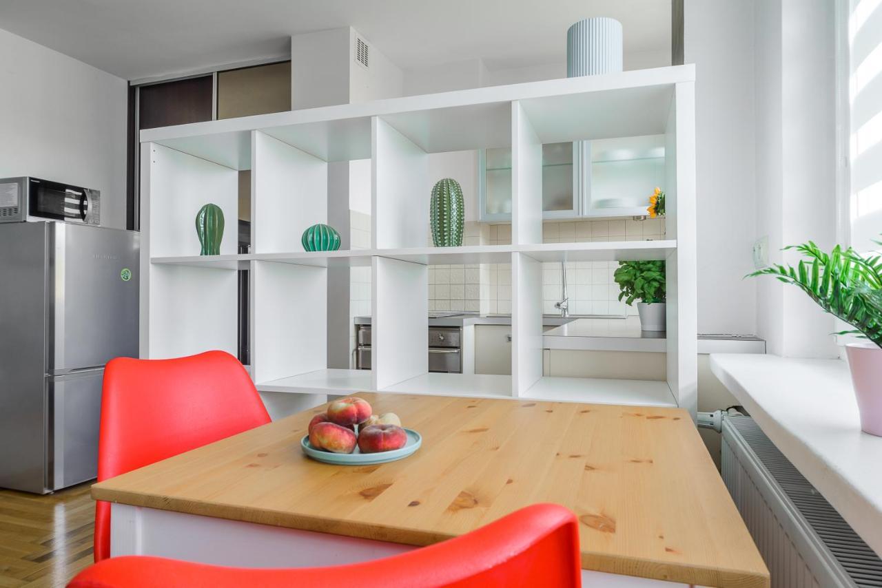Apartment Shortstaypoland Madalinskiego *